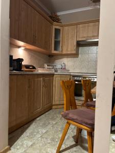 Kuchyňa alebo kuchynka v ubytovaní Apartament Familijny Beskidzki
