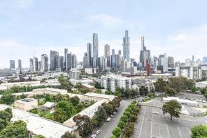 Nespecifikovaný výhled na destinaci Melbourne nebo výhled na město při pohledu z apartmánu