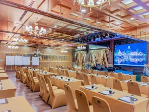 สิ่งอำนวยความสะดวกทางธุรกิจและ/หรือห้องประชุมที่ DAMNERNPAWA +37 ภาพ