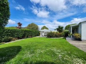 Κήπος έξω από το Hahei Getaway Rua +2 φωτογραφίες