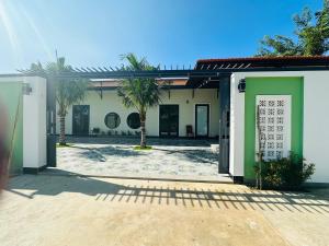 Billede fra billedgalleriet på Villa Ngọc Châu Phan Thiết Chi nhánh 2 - 4 Phòng Ngủ, Có Bếp, Phòng Ăn, Phòng Khách, Miễn Phí Sân BBQ và Bãi Xe Ô Tô Rộng Rãi i Phan Thiet