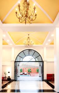Vstupní hala nebo recepce v ubytování Solar Hotel + 37 fotografií