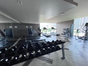 Spordikeskus ja/või sportimisvõimalused majutusasutuses 市中心URBITIA 精品公寓