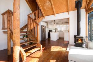 Eldhús eða eldhúskrókur á The Treehouse Pet Friendly 2 Mins Walk to Beach