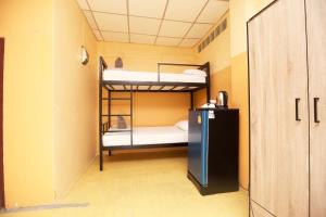 Postel nebo postele na pokoji v ubytování Holiday Phangan - Hostel & Bar