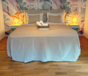 Una cama o camas en una habitación de Suites in Mödling