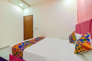 Gallery image of FabHotel Avadh Palace in Ahmedabad