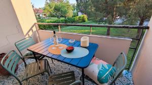 Balkón nebo terasa v ubytování Superbe appart cosy, balcon, parking