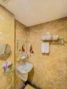 Ванная комната в A25 Hotel - 30 An Dương