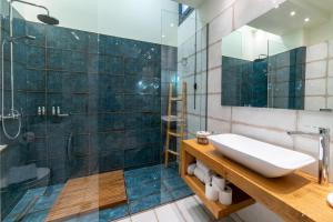 Ванная комната в Filia's Memories Apartments