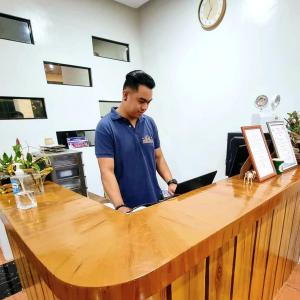 Hosté ubytování Majestique Hotel Albay Bicol + 25 fotografií