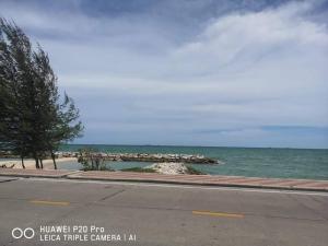 Gallery image of Sealife6 Beach Pool villa in Ban Nong Si Tong +12 photos