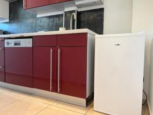 Kuchyň nebo kuchyňský kout v ubytování Suite Miramar - Check in h24 - Wifi