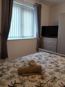 Gallery image of Platinum - 2 Bedroom, home with free parking, free wifi and Netflix, Company workers welcome short term and long term in Castleford