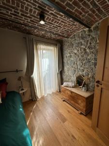 L'ancienne grange的休息区