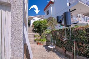 Vonkajšia záhrada v ubytovaní Studioapartment Podaca 3676-2