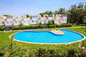 The swimming pool at or close to LITORAL COSTA DORADA - LAS CUMBRES Only families