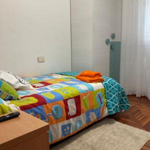 Postel nebo postele na pokoji v ubytování Piso Mónica