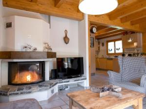 Oleskelutila majoituspaikassa Chalet Miranda by Interhome