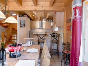 Majoituspaikan Chalet Miranda by Interhome keittiö tai keittotila