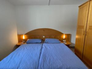 Ένα ή περισσότερα κρεβάτια σε δωμάτιο στο Apartment Schwarzwaldblick I by Interhome