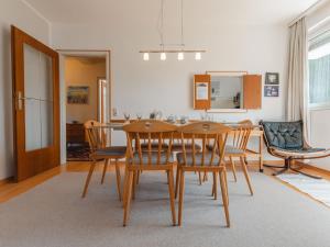 Część wypoczynkowa w obiekcie Apartment Martini by Interhome