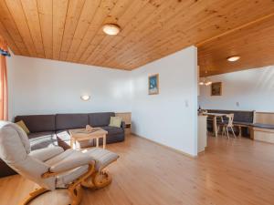 Χώρος καθιστικού στο Apartment Voithofer-7 by Interhome