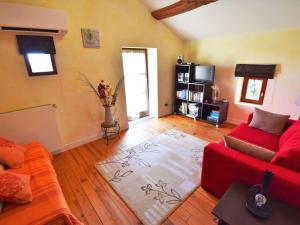 Χώρος καθιστικού στο Holiday Home Madaillan by Interhome +15 φωτογραφίες