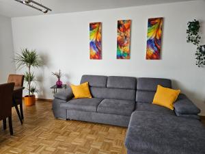 Część wypoczynkowa w obiekcie Felde SLP 3- Zimmer Ferienwohnung in Essen- Steele