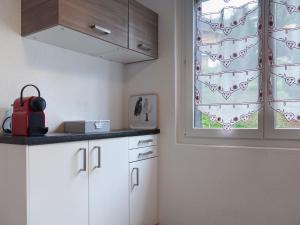 Kuchyň nebo kuchyňský kout v ubytování Apartment Clair Matin 20 by Interhome + 26 fotografií