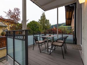 Balkon lub taras w obiekcie Apartment IVA by Interhome
