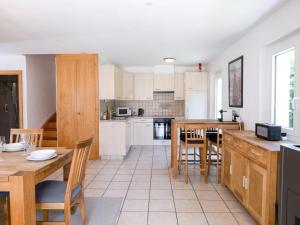Cucina o angolo cottura di Chalet Mon Rêve by Interhome