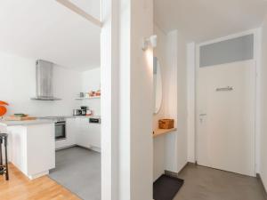 Kuchyňa alebo kuchynka v ubytovaní Apartment Alpennest by Interhome