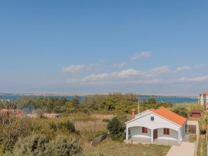 Příroda nedaleko apartmánu + 13 fotografií