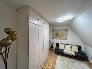 Uma área de estar em Chalet Steirisch Ursprung by Interhome