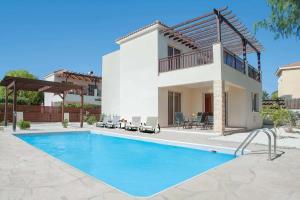 Fotografie z fotogalerie ubytování Villa Coral Bay Sun Eastmed Villas v destinaci Pegeia