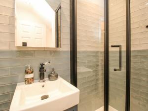 Et badeværelse på Bay Cottage + 42 billeder