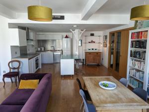 Gallery image of Loft Style 2-Bed 2-Bath in North Laines in Brighton & Hove