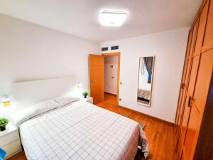 Postel nebo postele na pokoji v ubytování Las Fuentes del Pilar ComoTuCasa