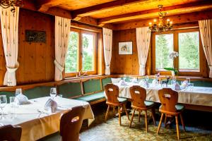 Restaurace v ubytování Gasthaus Steinberg