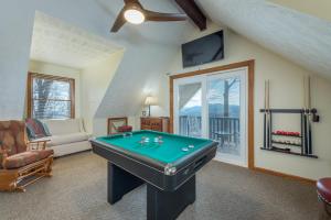 Φωτογραφία από το άλμπουμ του The Lazy Moose Long-range Mountain Views, Game Room σε Old Fort