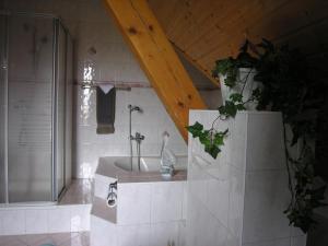 Koupelna v ubytování Hotel Acacia