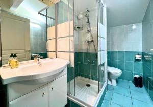 Ένα μπάνιο στο Duplex Gardenia - Lumineux & Central +17 φωτογραφίες