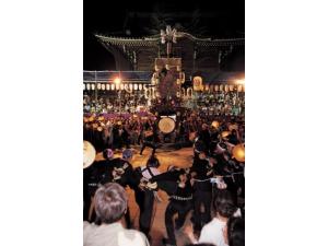 a group of people dancing in front of a crowd at Kuwana Park Hotel - Vacation STAY 66857v in Kuwana