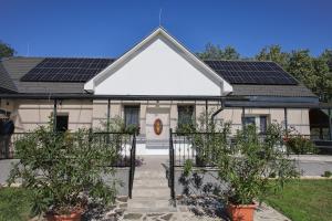 Cigándi Családi Panzió 3973 Cigánd, Fő út 76. kép - 2