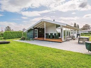 Zahrada ubytování Holiday home Bogense XXXVI