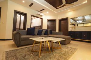Χώρος καθιστικού στο 2 Bed Ground/ Home Office