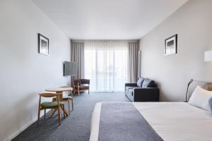 Postel nebo postele na pokoji v ubytování Abode Gungahlin
