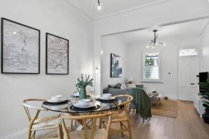 Et opholdsområde på 'The Enmore' - in the heart of everything Newtown