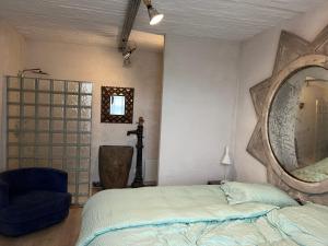 Postel nebo postele na pokoji v ubytování Loft by Conceptliving